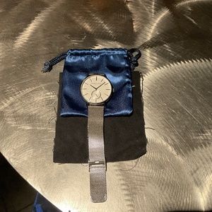 Kenneth Cole NY metal band watch